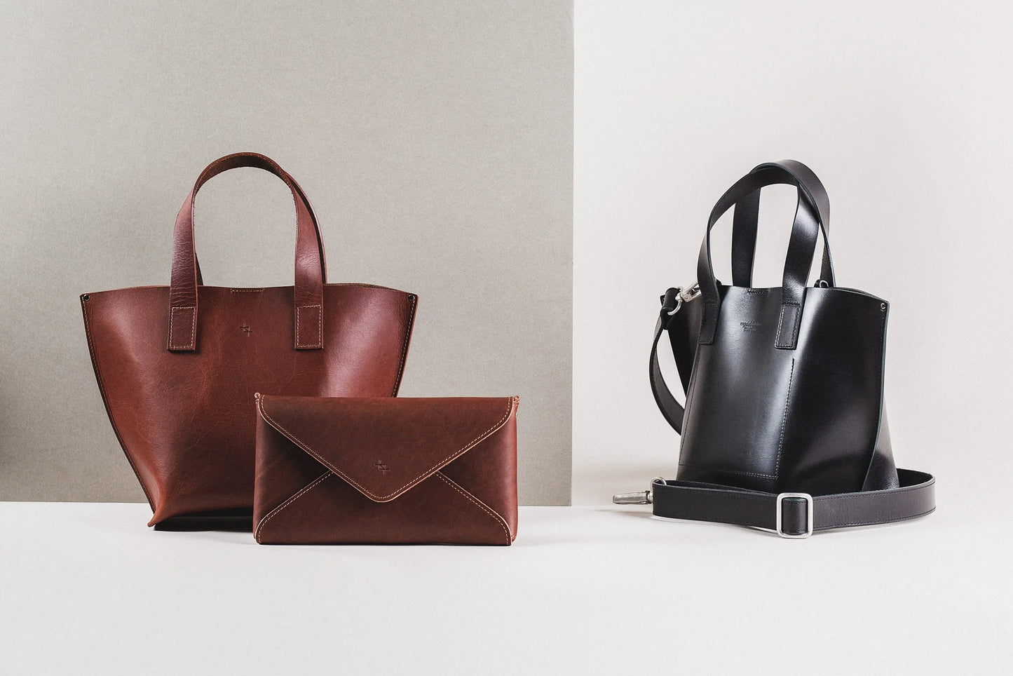 Model Bucket - Cognac