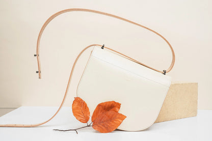 Leather Handbag Moon Pack - Cookie