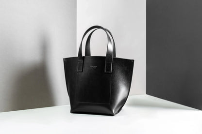 Model Bucket - Black