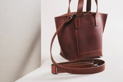 Model Bucket - Cognac